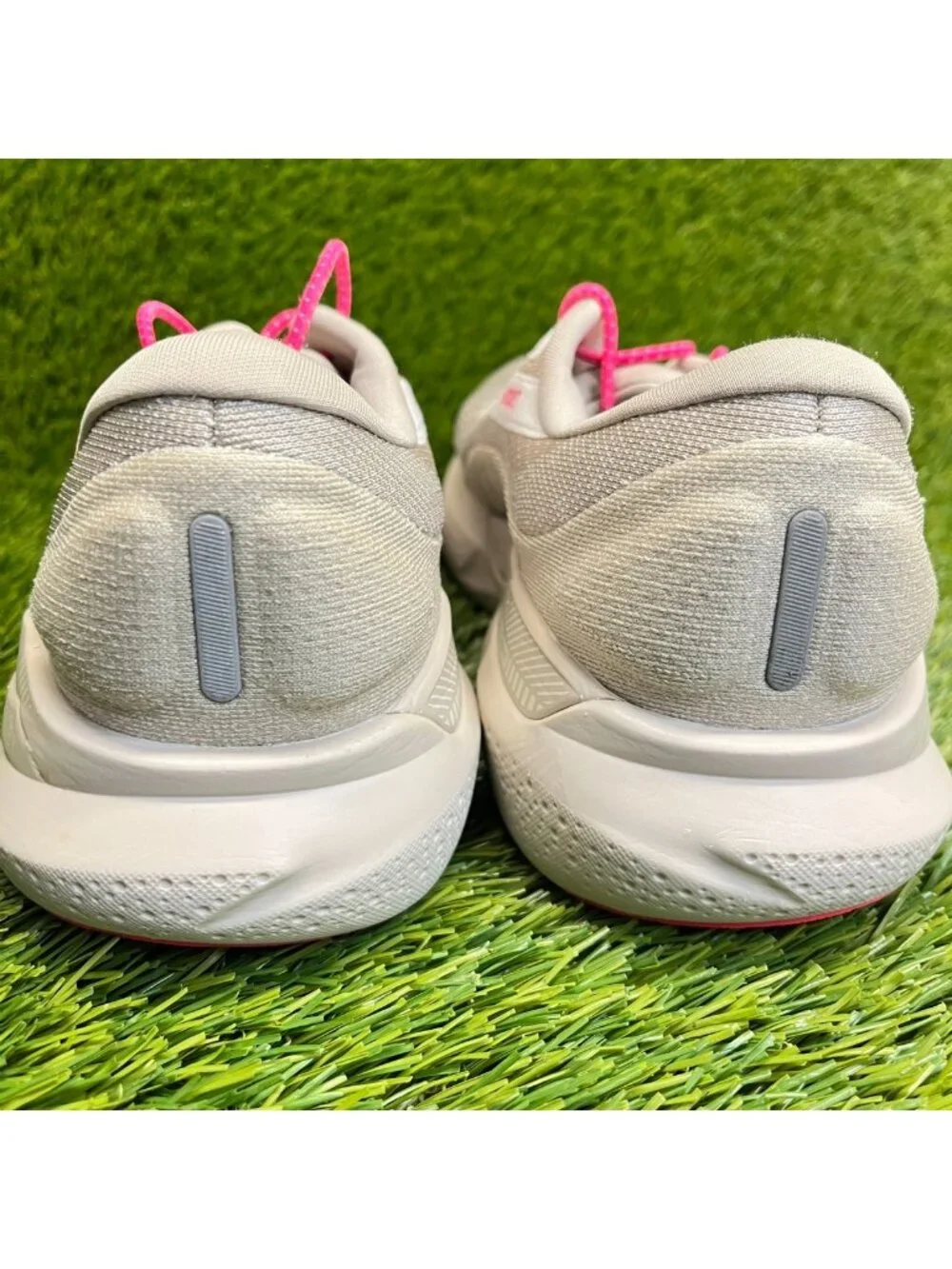 Brooks Adrenaline GTS 24 Womens Size 8.5 Beige Athletic Running Shoes Sneakers